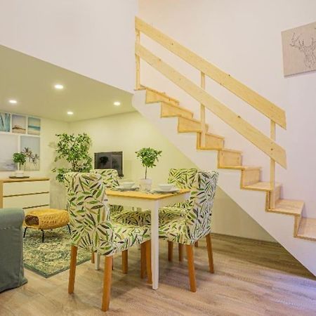 Cosy Flat In Akacfa Str., Aya Appartement Boedapest Buitenkant foto