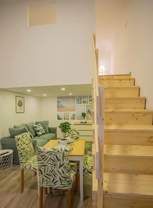 Cosy Flat In Akacfa Str., Aya Appartement Boedapest Buitenkant foto